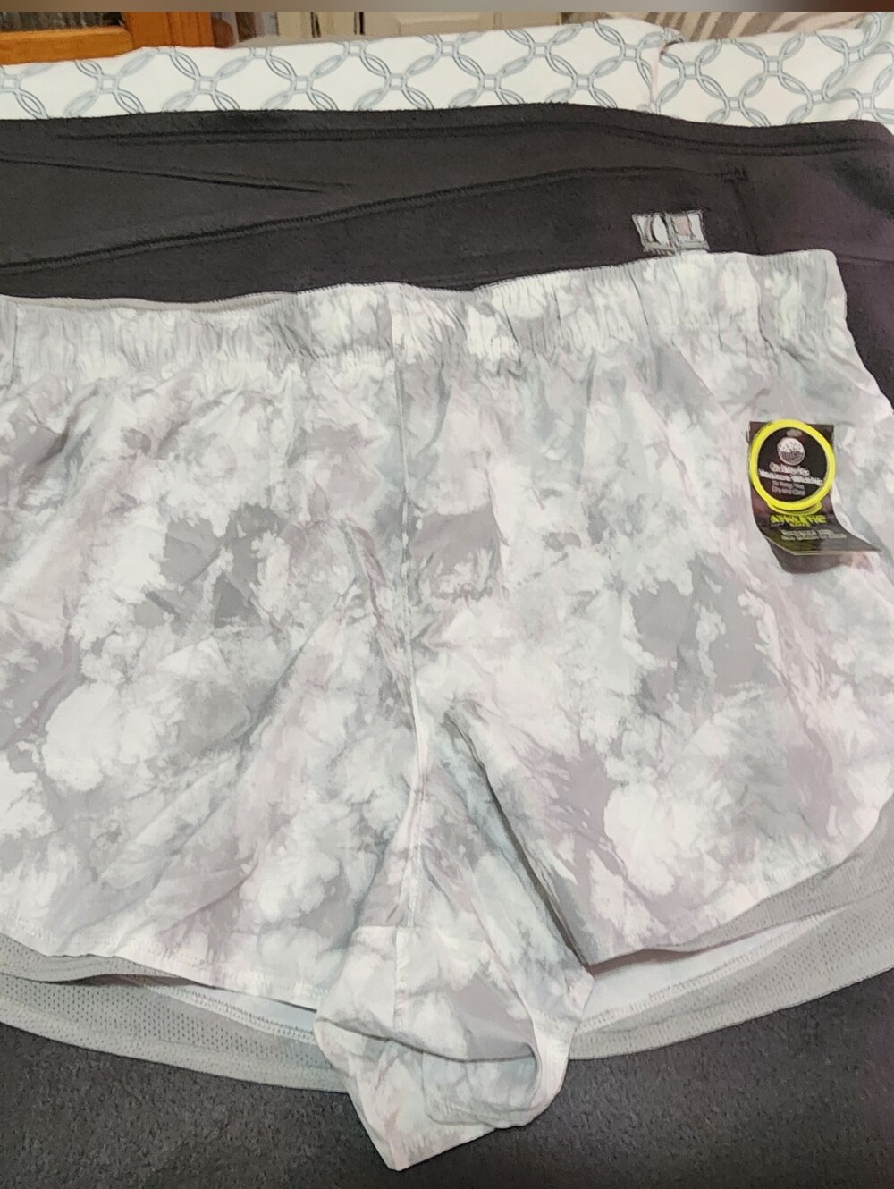 Athletic Women's Tie-Dye Performance Shorts - Light Gray/White, XXL